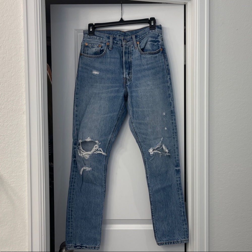 Levi’s Blue Distressed Jeans